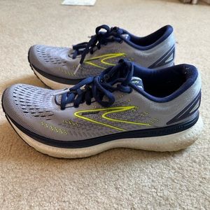 Brooks 7.5 glycerin 19 lavender